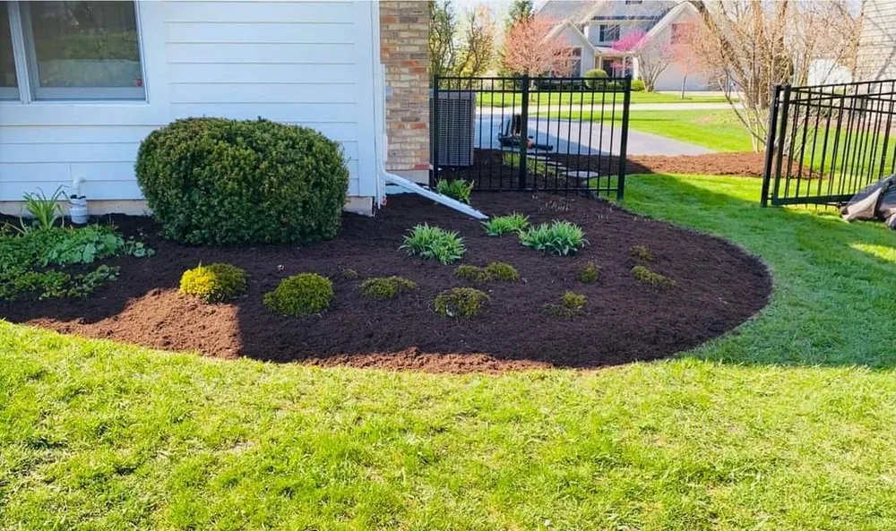 Top-rated garden landscaping in Batavia, IL by Garcias Services