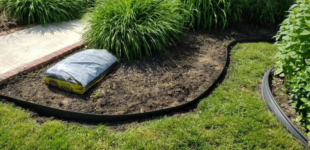 Custom yard cleanup service experts serving Middletown, NY - Garcia's Turf Landscaping