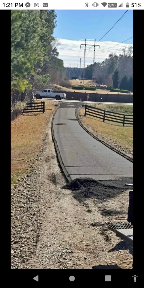 Affordable lawn mowing service in Auburn, GA by Garde landscaping & lawn maintenance