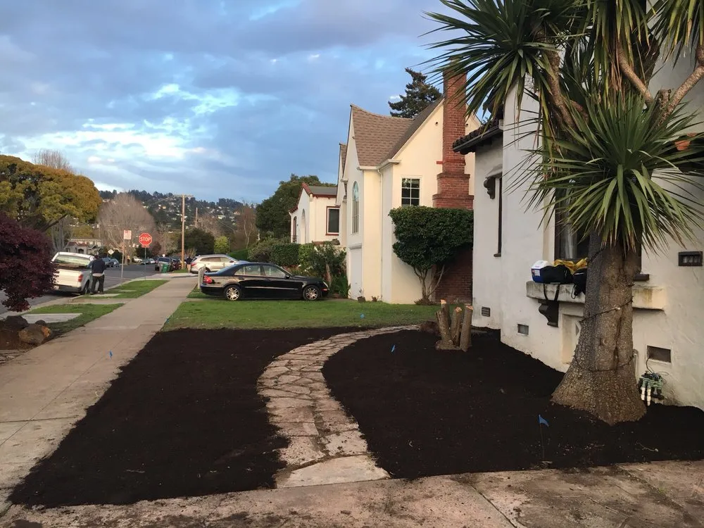 Top-rated lawn mowing service in Berkeley, CA - Gardella Gardening