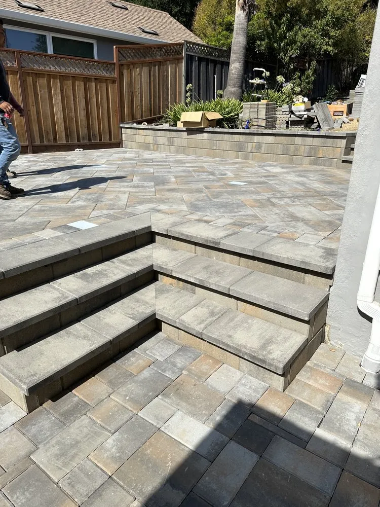 Professional landscaping services experts serving Redwood City, CA - Garden And Hard Landscaper