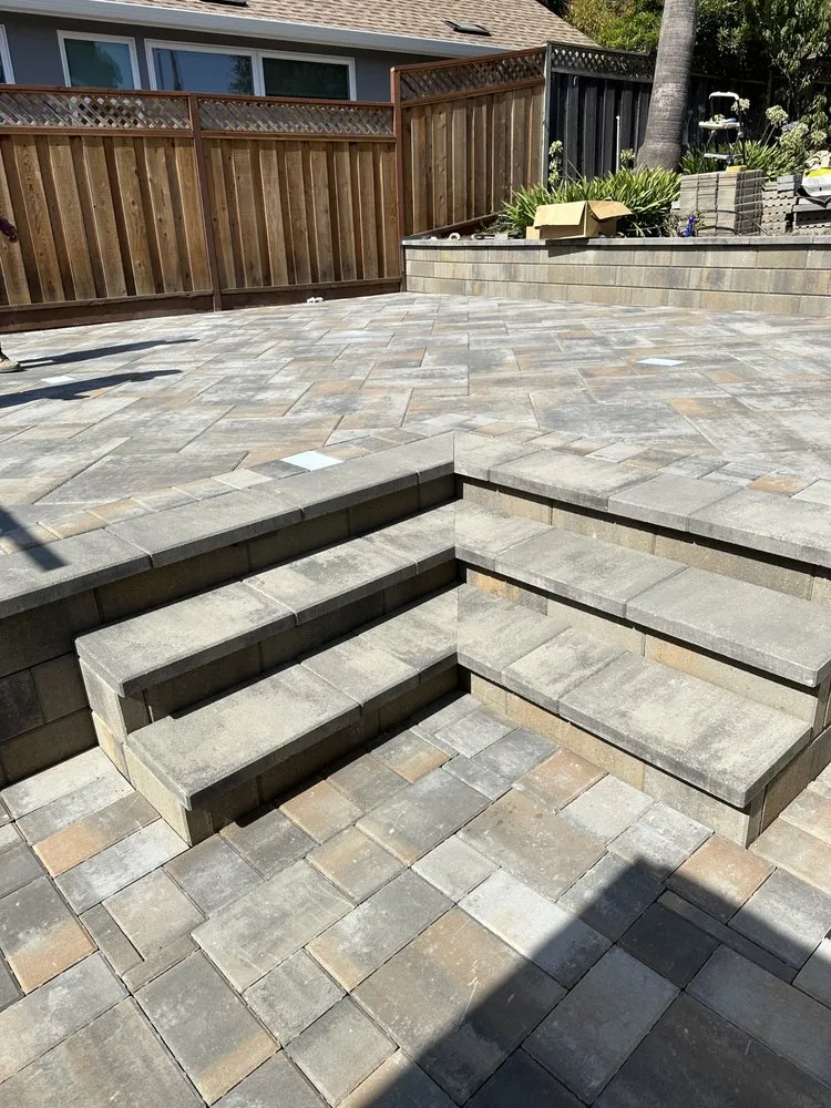 Trusted yard cleanup service in Redwood City, CA by Garden And Hard Landscaper