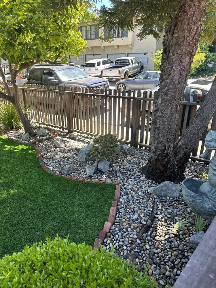 Custom residential landscaping in Redwood City, CA by Garden And Hard Landscaper