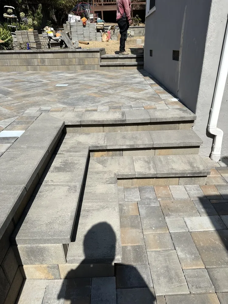 Affordable landscaping services with custom design in Redwood City, CA by Garden And Hard Landscaper