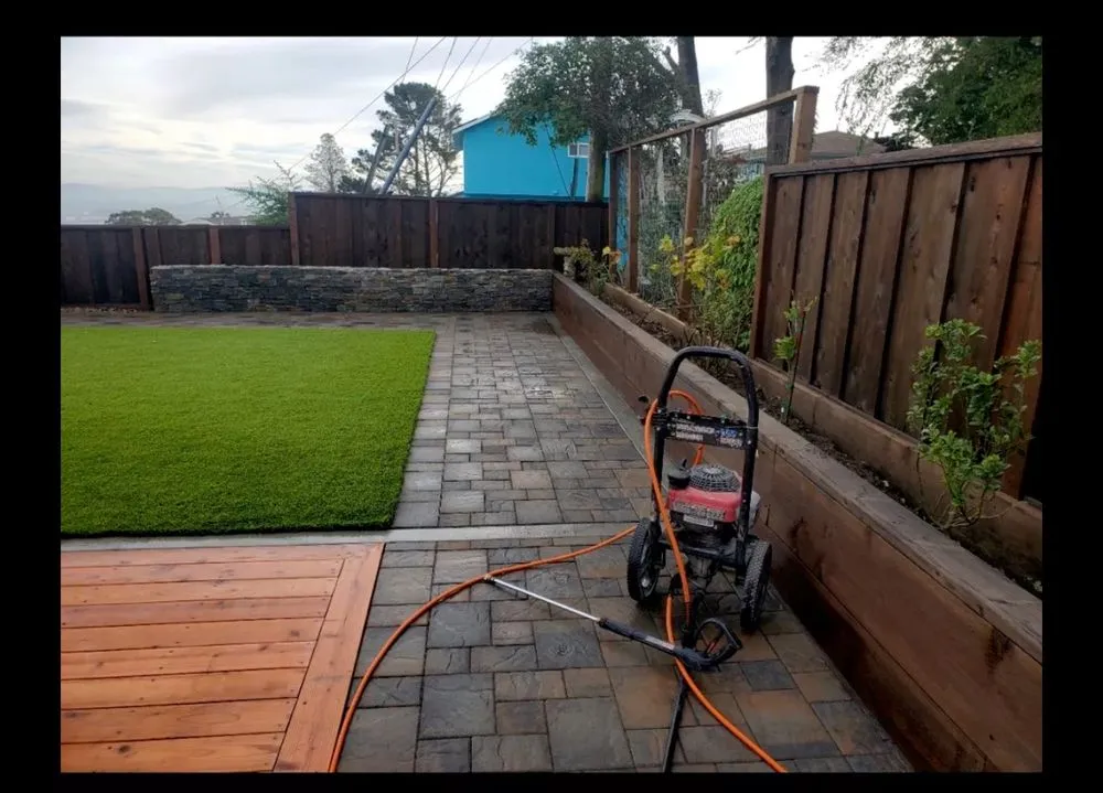 Local lawn care service experts serving Redwood City, CA - Garden And Hard Landscaper