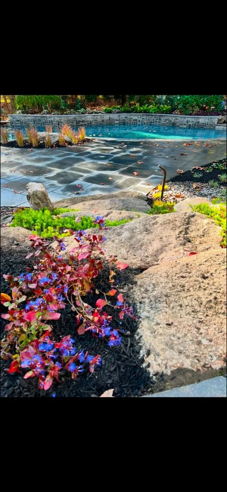 Expert garden landscaping in East Windsor, NJ - Garden Artisans