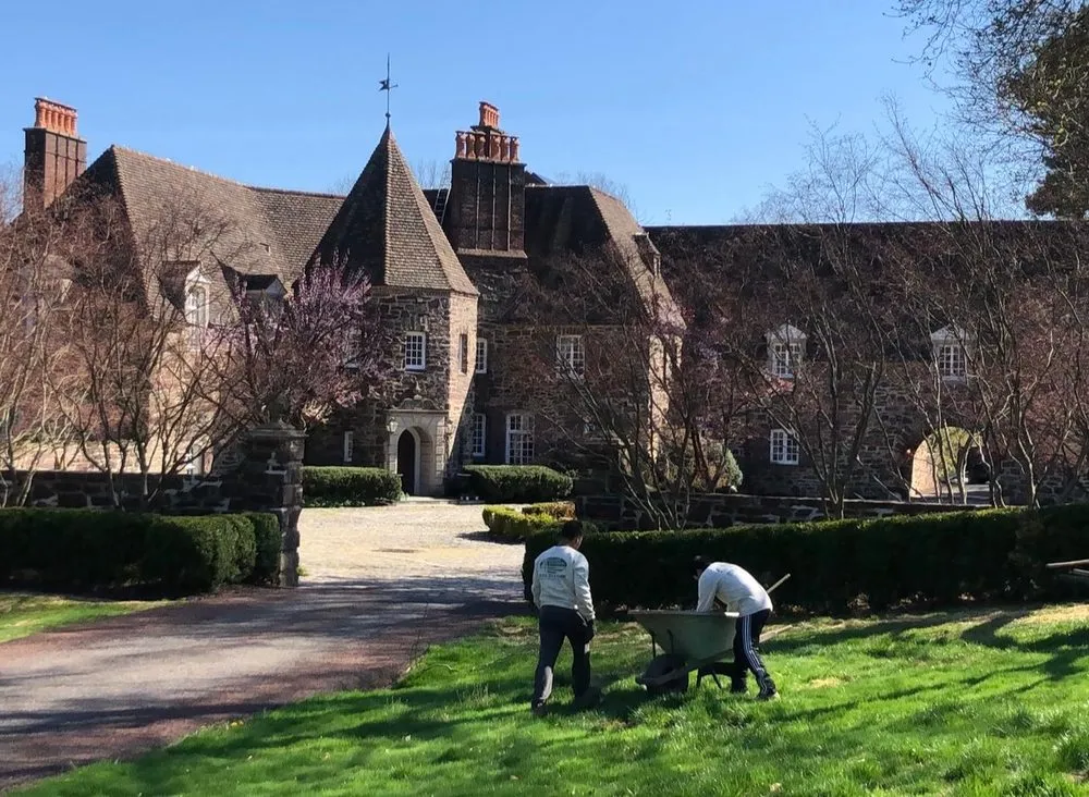 Trusted lawn care service in East Windsor, NJ by Garden Artisans