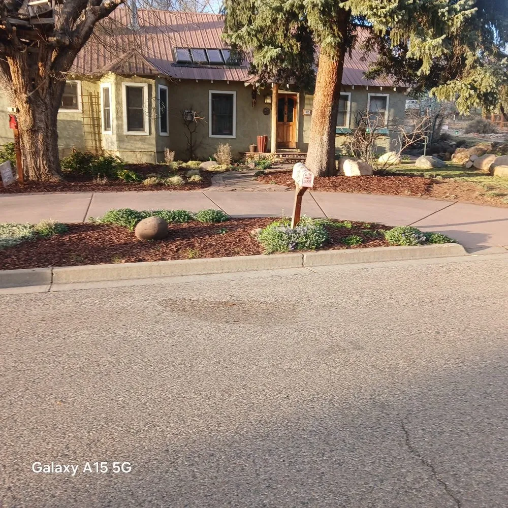 Affordable outdoor landscaping in Durango, CO - Garden Cleaning Ordóñez Concrete