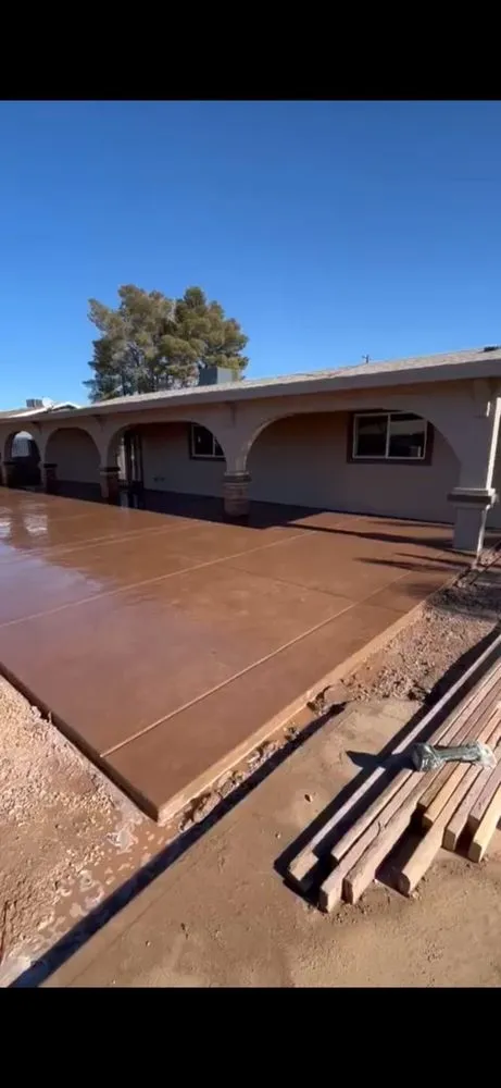 Professional garden landscaping for beautiful yards in Durango, CO by Garden Cleaning Ordóñez Concrete