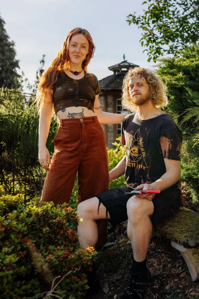 Professional yard maintenance for beautiful yards across Seattle, WA - Garden Dawn