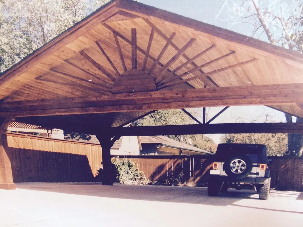 Custom garden landscaping in Farmers Branch, TX by Garden Design, Inc