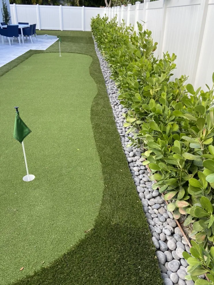 Reliable yard maintenance for homes across West Palm Beach, FL - Garden Design Pros