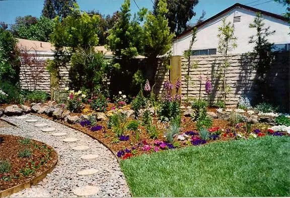 Top-rated residential landscaping in Vancouver, WA by Garden Designs By Joyce