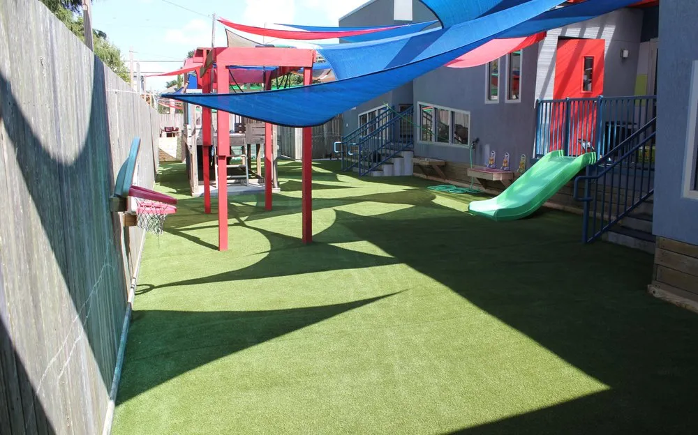 Top-rated outdoor landscaping for year-round maintenance in Saint Rose, LA by Garden Environments