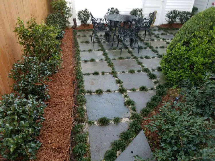 Custom garden landscaping in Saint Rose, LA by Garden Environments