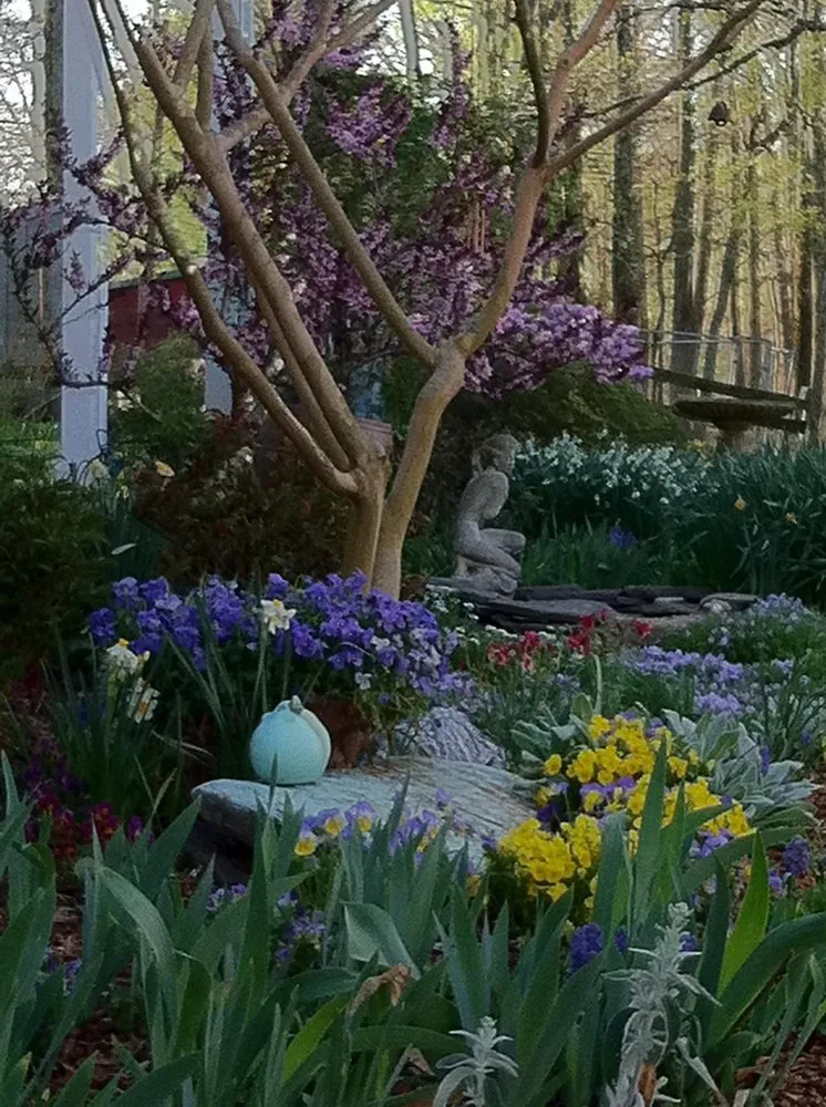 Custom landscape installation for beautiful yards in Locust Grove, VA by Garden Escapes