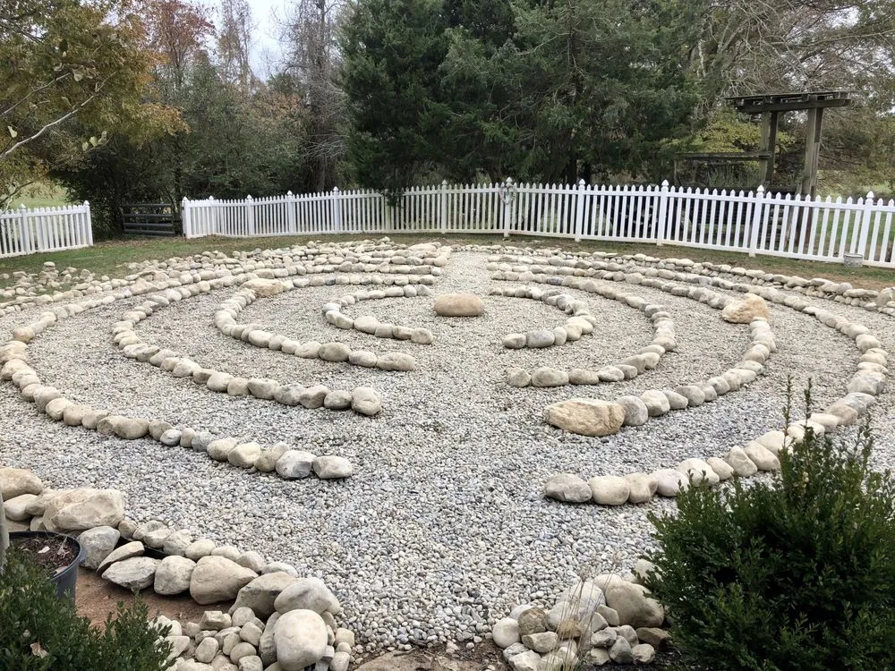 Local yard maintenance in Locust Grove, VA - Garden Escapes
