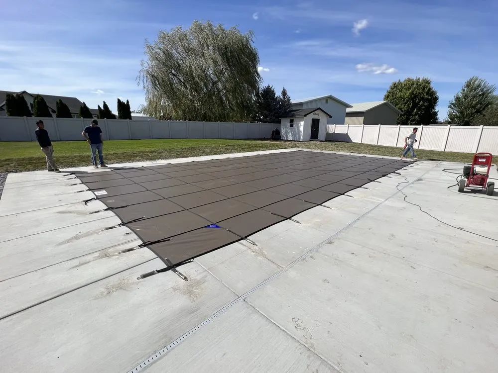 Expert yard cleanup service near you across Pasco, WA - Garden Geeks Landscaping & Swimming Pools