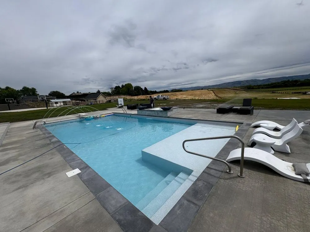 Professional yard cleanup service experts serving Pasco, WA - Garden Geeks Landscaping & Swimming Pools