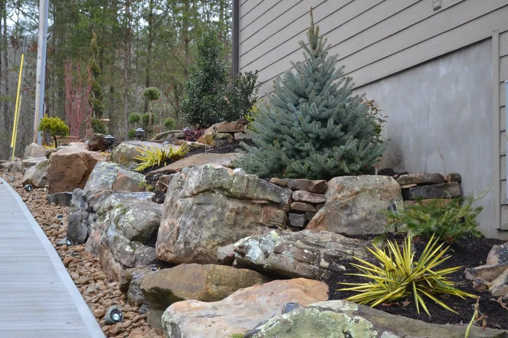 Top-rated residential landscaping in Knoxville, TN - Garden Guru Services