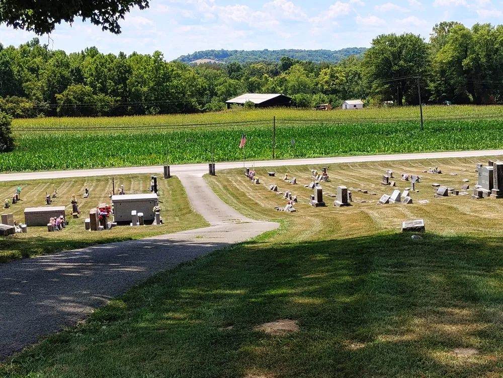 Top-rated yard maintenance with custom design in Butler, KY by Garden Gurus Lawncare & Landscaping