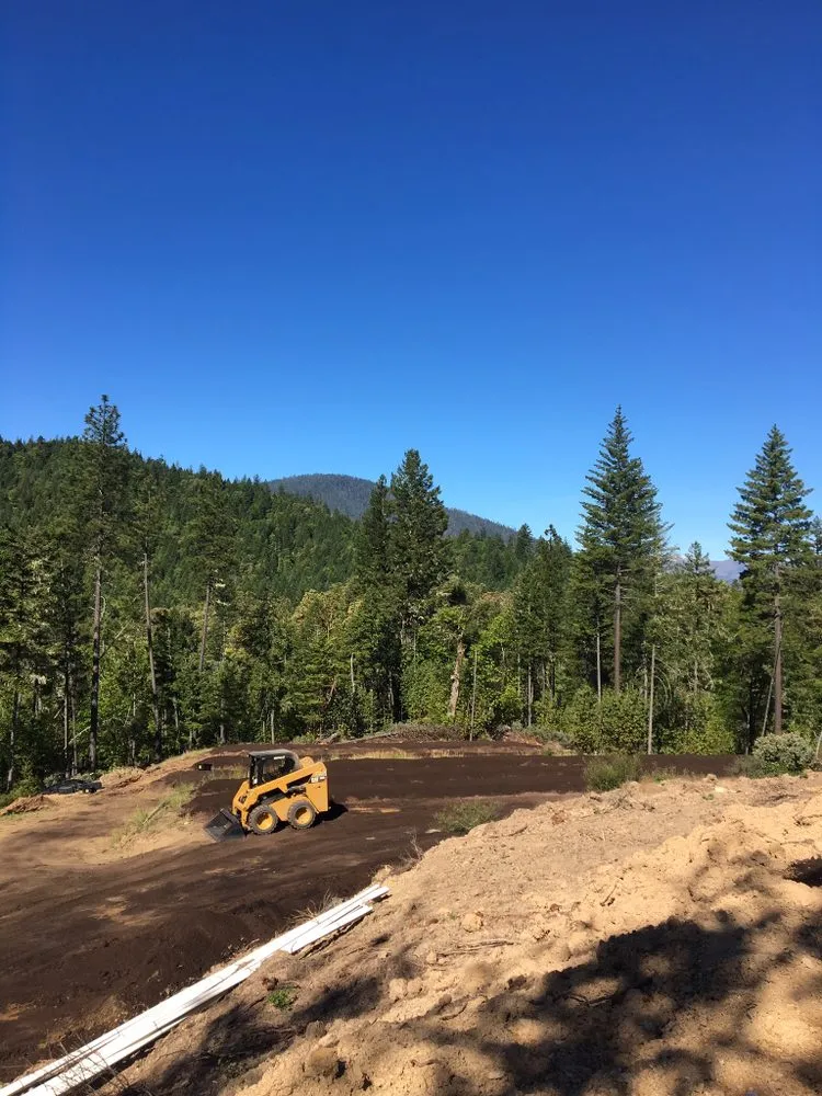 Affordable yard maintenance experts serving Medford, OR - Garden Gurus