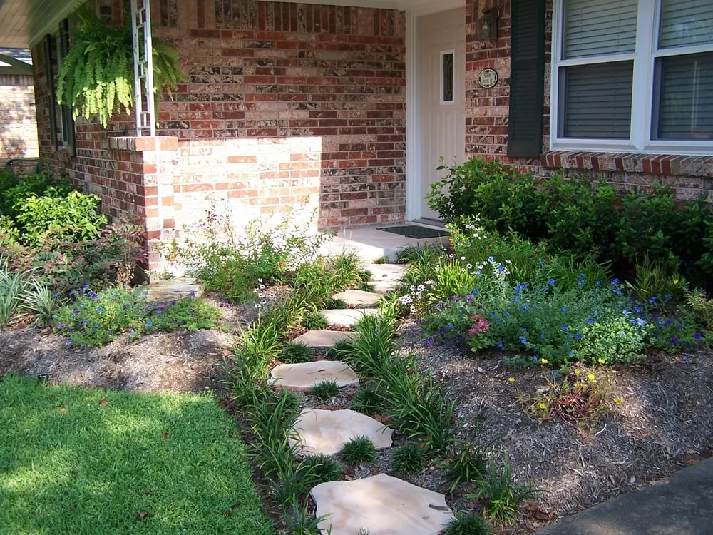 Professional landscape design experts serving Missouri City, TX - Garden Guy