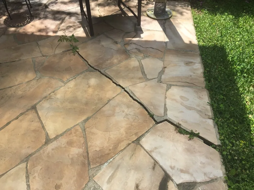 Local lawn mowing service for residential properties in Missouri City, TX by Garden Guy