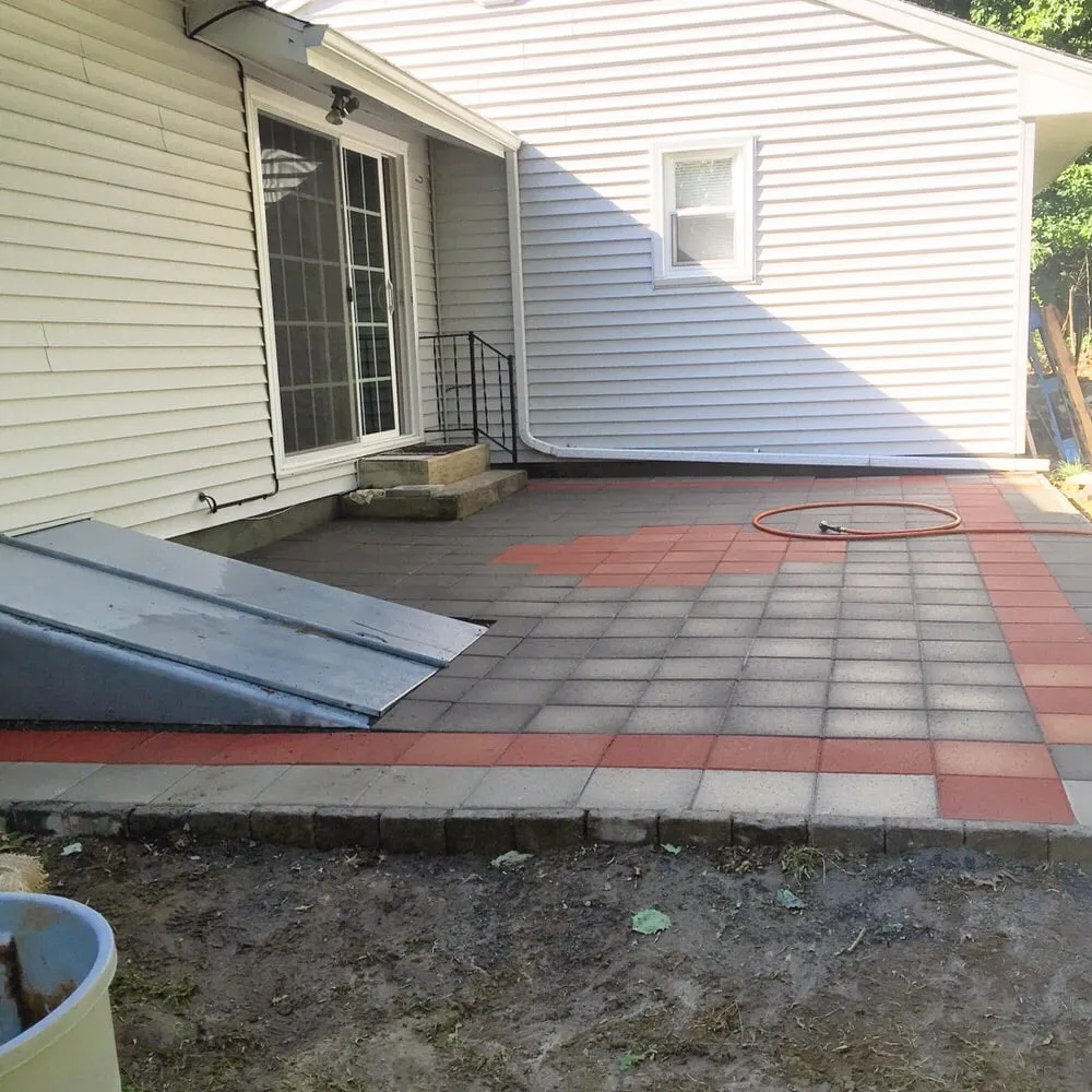 Trusted lawn mowing service in East Lyme, CT by Garden Guys