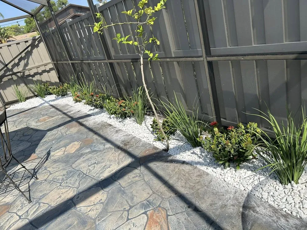 Affordable garden landscaping experts serving Greenacres, FL - Garden King Maitenance