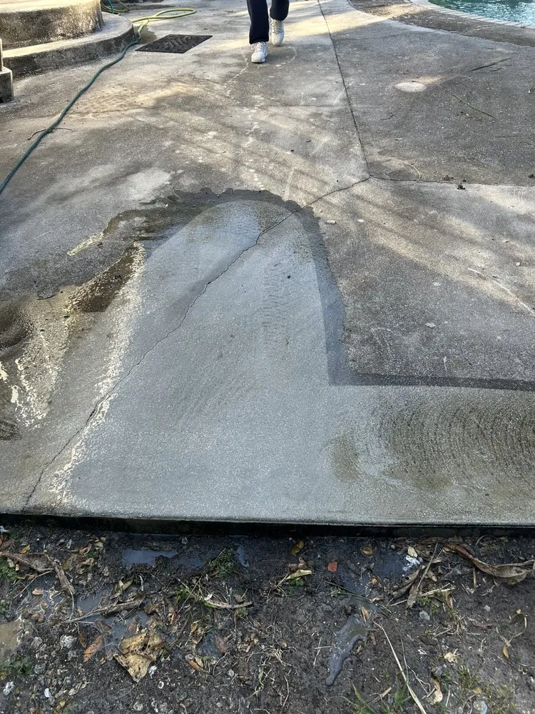 Professional yard maintenance in Greenacres, FL - Garden King Maitenance