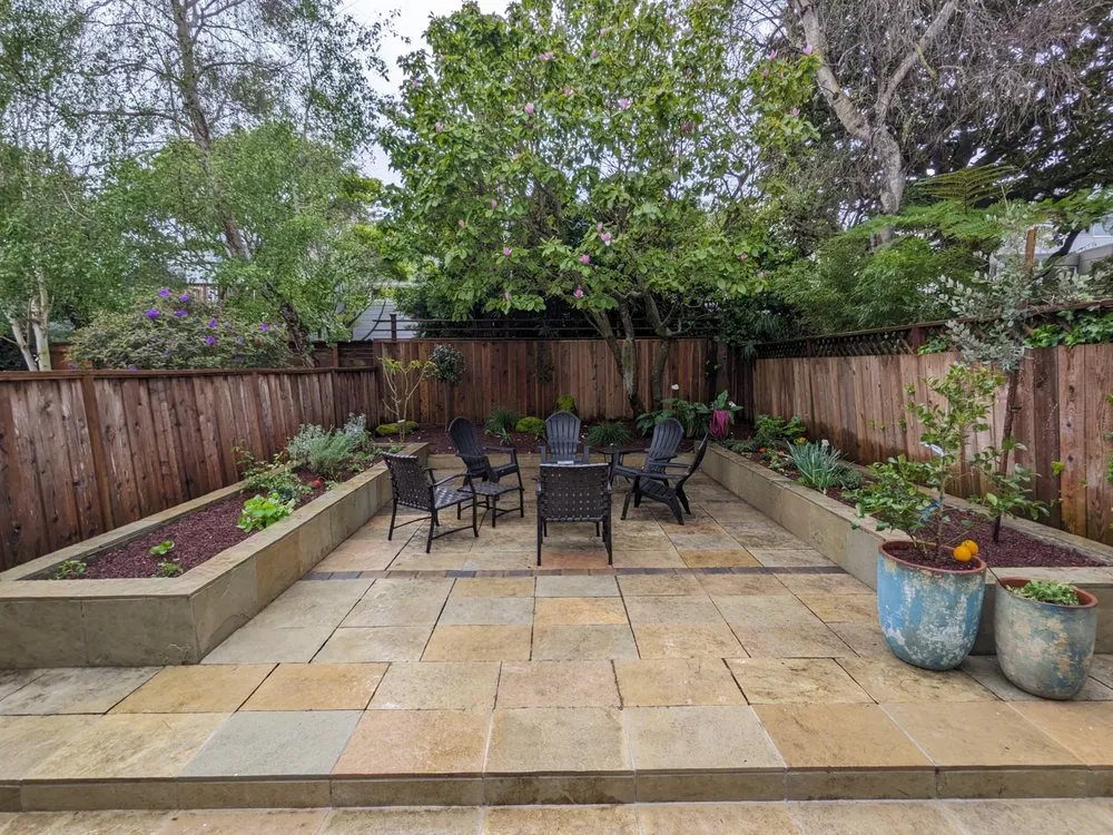 Top-rated yard maintenance for homes in Alameda, CA by Garden Mamas