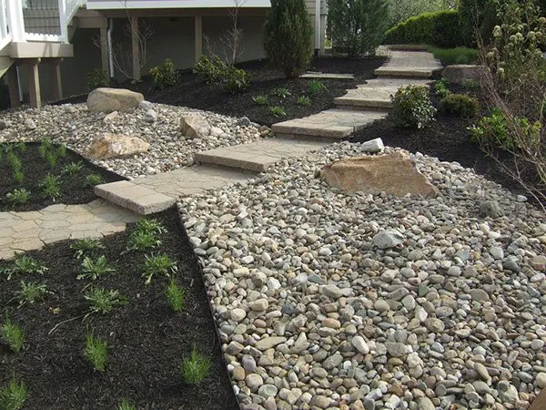 Top-rated yard cleanup service experts serving Chester, MD - Garden N Art