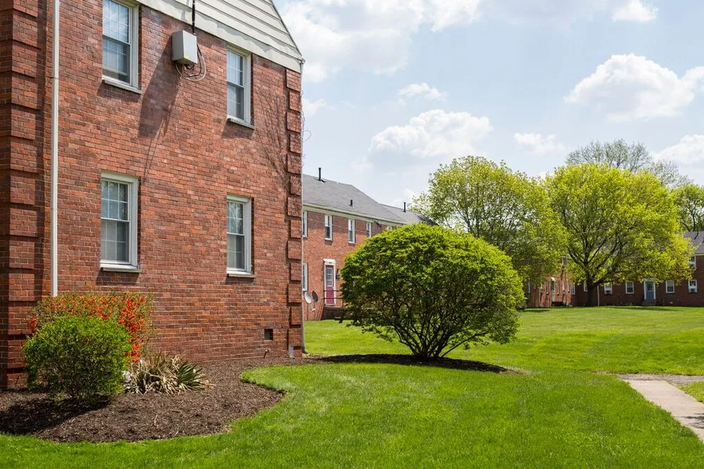 Affordable yard maintenance for homes in Fair Lawn, NJ by Garden Of Eden