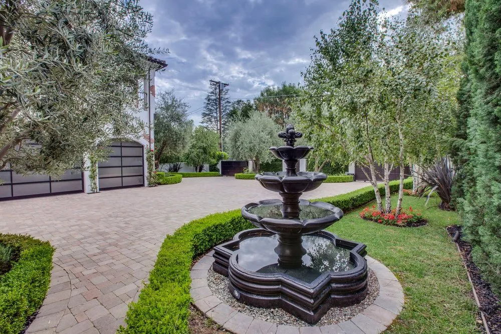 Professional garden landscaping experts serving Los Angeles, CA - Garden of Eva Landscape Design Group