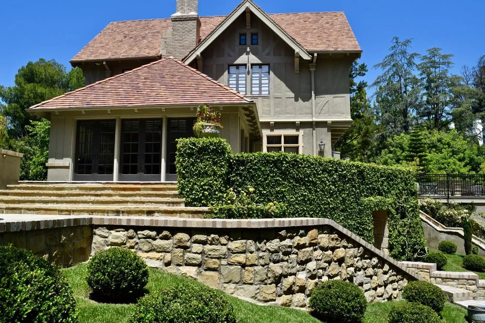 Professional lawn care service experts serving Los Angeles, CA - Garden of Eva Landscape Design Group