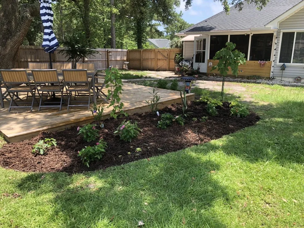 Top-rated outdoor landscaping in Loris, SC - Garden of Eva