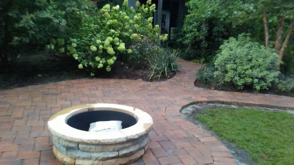 Expert yard maintenance in Loris, SC - Garden of Eva