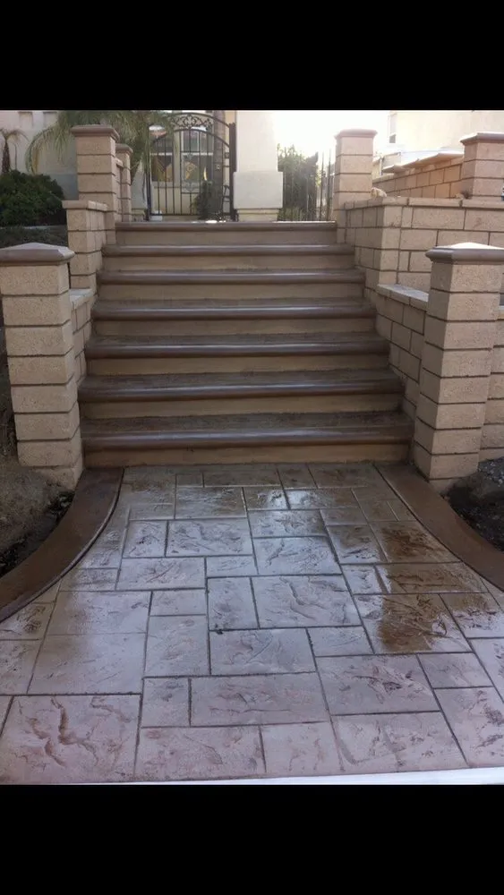 Professional garden landscaping in Highland, CA - Garden of Rosas