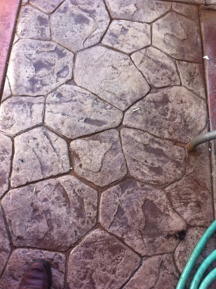 Professional yard cleanup service near you in Highland, CA by Garden of Rosas