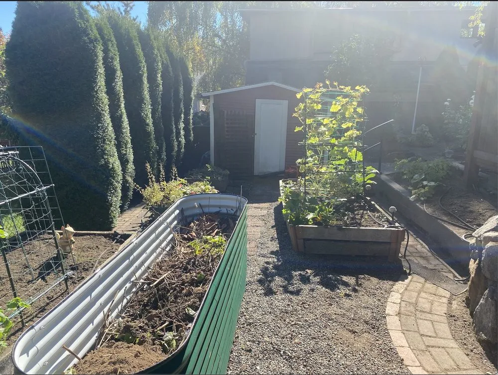 Professional residential landscaping in Lake Forest Park, WA - Garden Of Weedin'