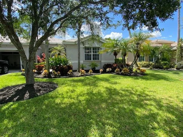 Trusted outdoor landscaping with custom design across Coral Springs, FL - Garden Pro Landscaping