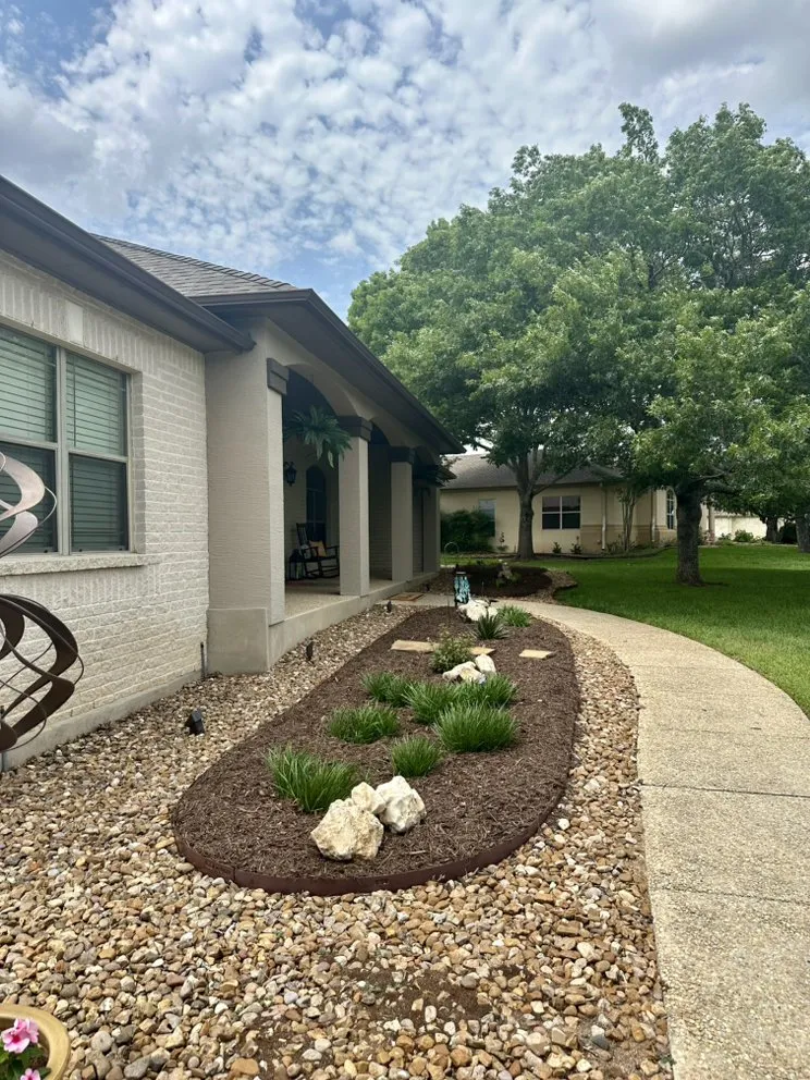 Local lawn care service experts serving San Antonio, TX - Garden Pros Landscaping