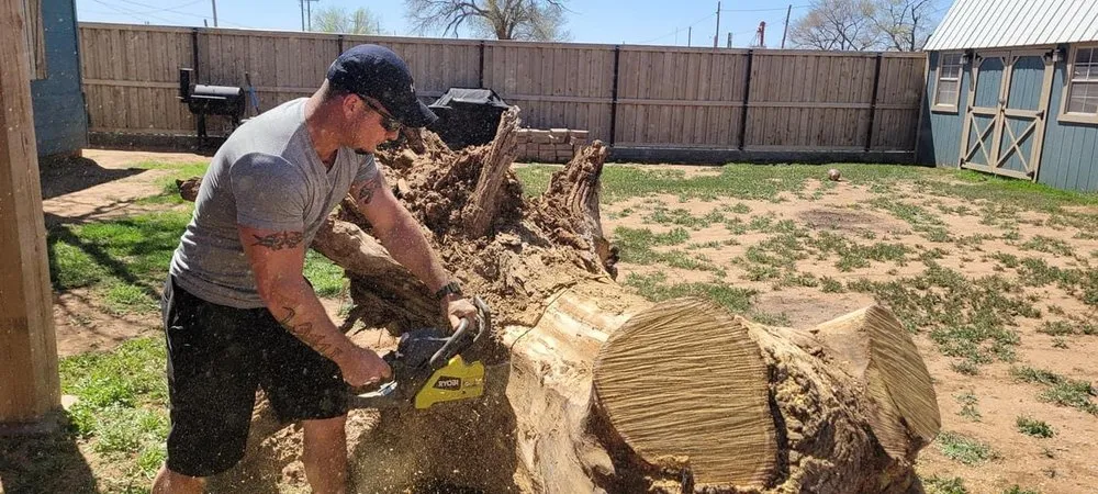 Top-rated lawn mowing service for residential properties across Midland, TX - Garden Scapes by Design