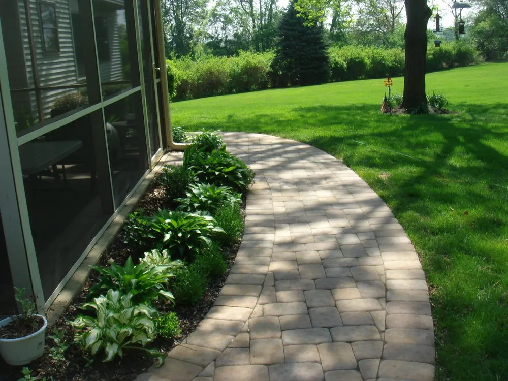 Custom garden landscaping experts serving Kennett Square, PA - Garden Square Landscaping