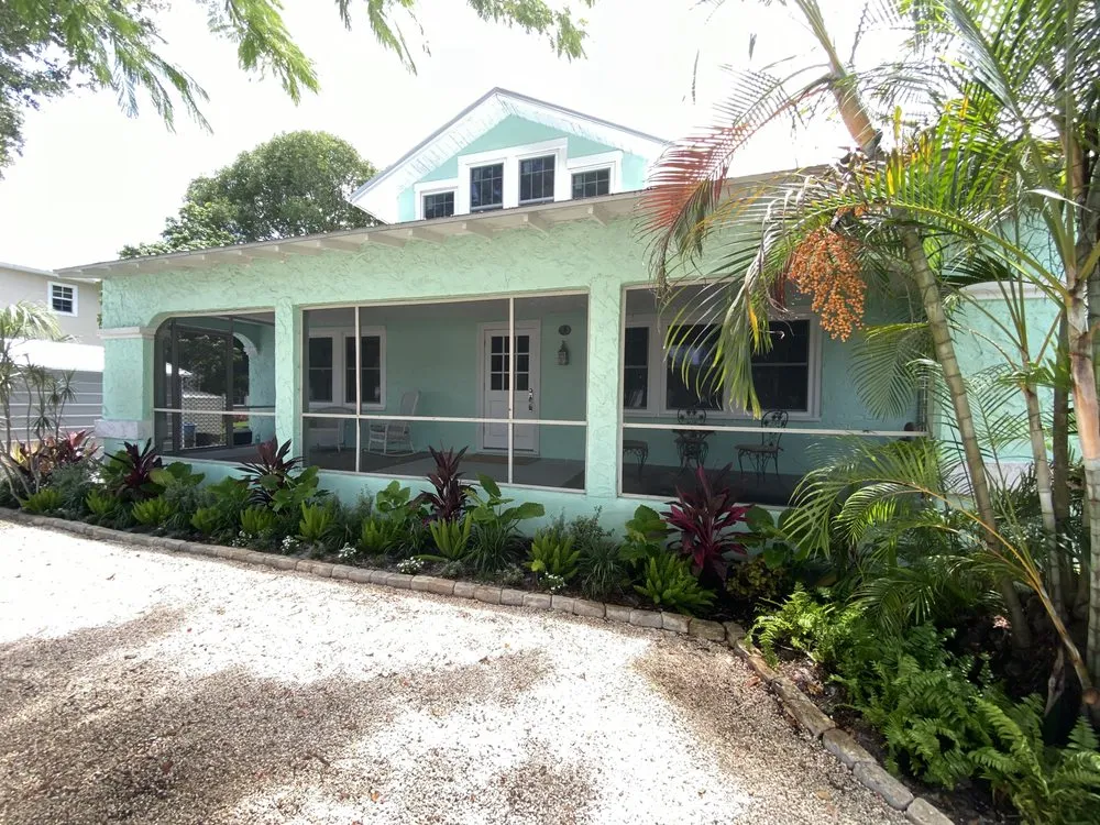 Reliable lawn mowing service experts serving Boca Raton, FL - Garden State