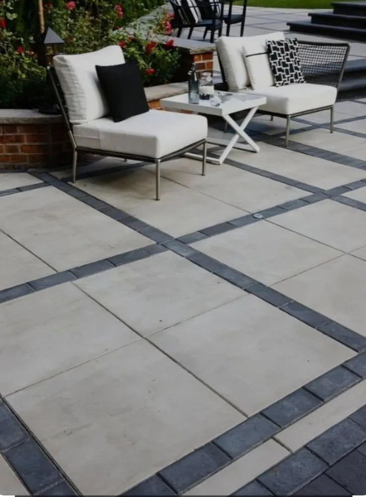 Reliable lawn mowing service for homes in Magnolia, TX by Garden Time Landscaping