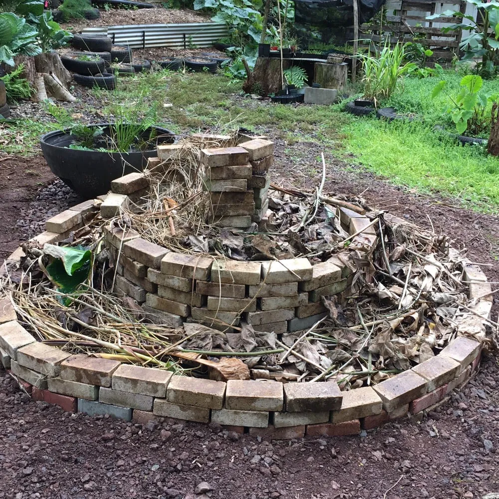 Expert yard maintenance for outdoor upgrades in Honolulu, HI by Garden To Gardens