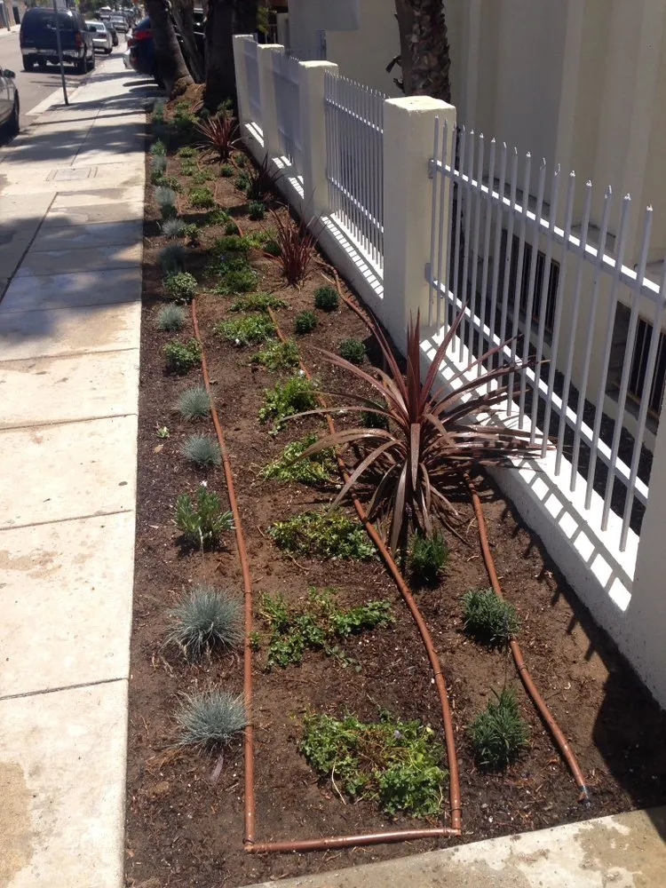 Custom outdoor landscaping in Manhattan Beach, CA - Garden Works Landscaping & Maintenance