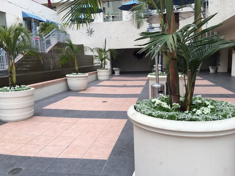 Reliable garden landscaping experts serving Santa Monica, CA - Garden Works Landscaping